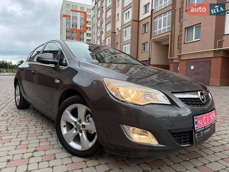 Opel Astra 2010