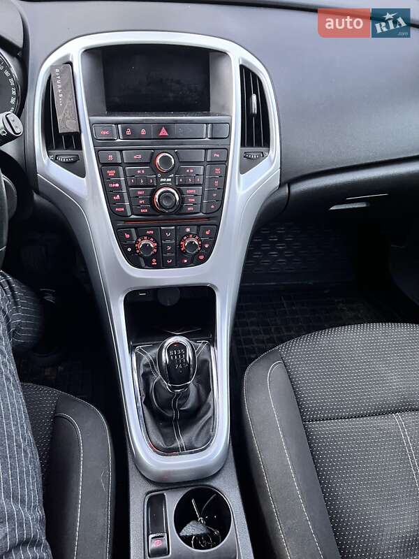 Хэтчбек Opel Astra 2009 в Чернигове