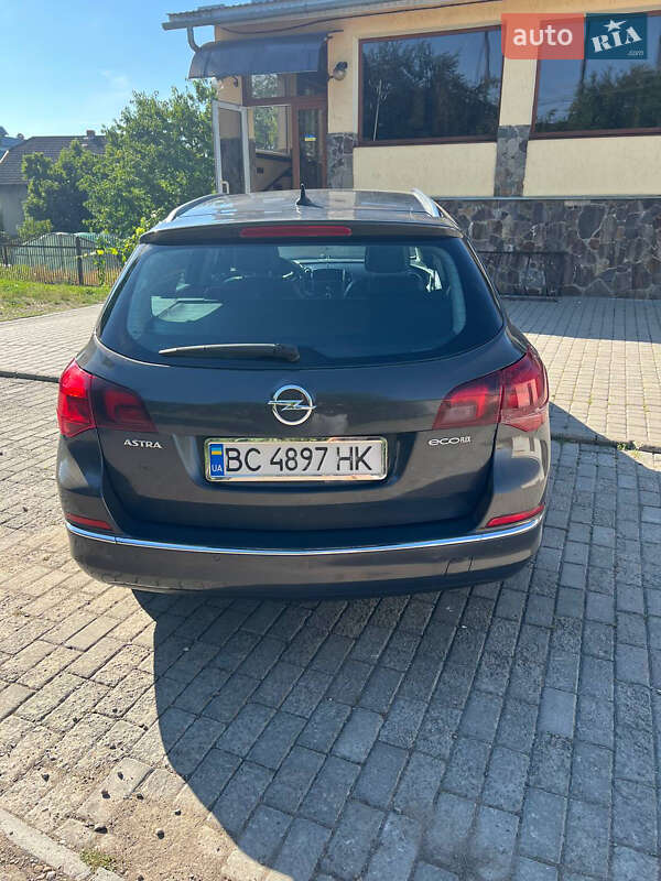 Opel Astra 2014