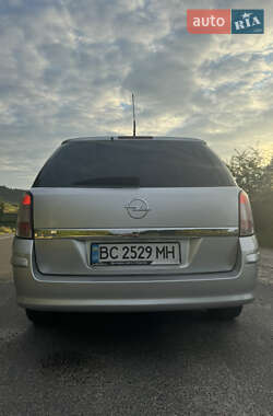 Универсал Opel Astra 2008 в 