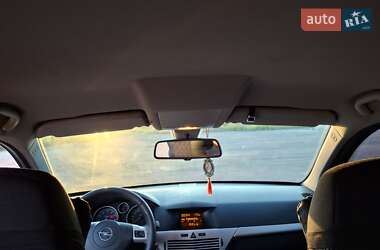 Универсал Opel Astra 2009 в 