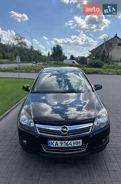 Седан Opel Astra 2011 в Києві