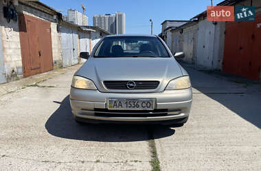 Седан Opel Astra 2007 в Киеве