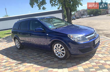 Универсал Opel Astra 2005 в 