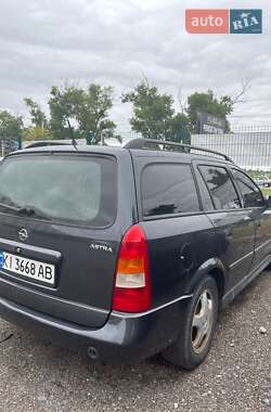 Универсал Opel Astra 1998 в Киеве