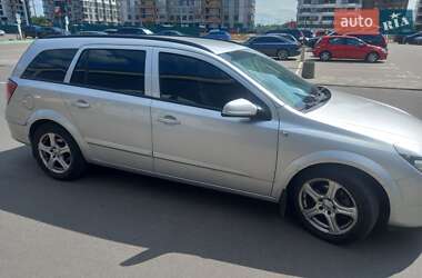 Универсал Opel Astra 2005 в Киеве