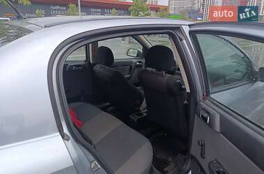 Хэтчбек Opel Astra 2004 в 