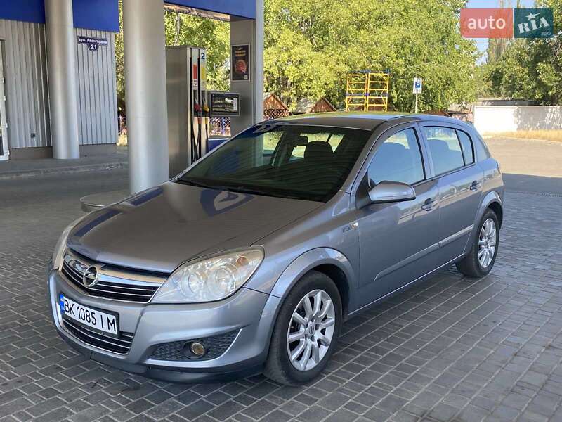 Opel Astra 2008