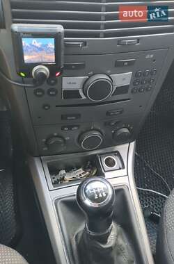 Універсал Opel Astra 2006 в Львові