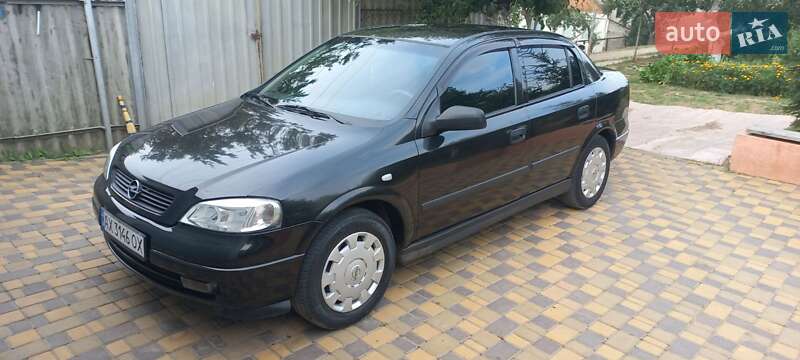 Седан Opel Astra 2007 в 