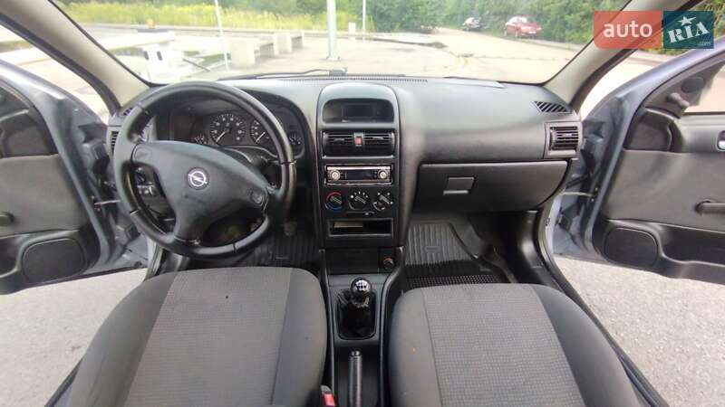 Седан Opel Astra 2006 в Житомире фото 5 Седан Opel Astra 2006 в Житомире