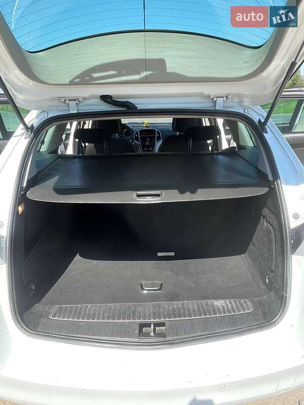 Универсал Opel Astra 2011 в Подрясном фото 18 Универсал Opel Astra 2011 в Подрясном