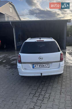 Универсал Opel Astra 2009 в Снятине