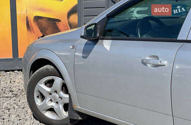 Универсал Opel Astra 2006 в 