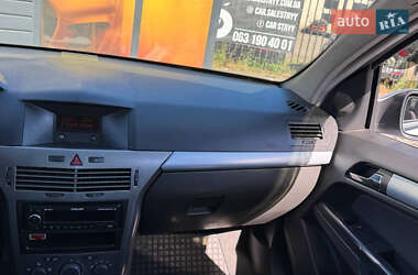 Универсал Opel Astra 2006 в 