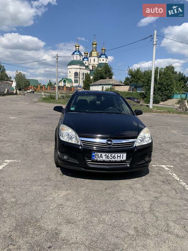 Універсал Opel Astra 2007 в Новоархангельську