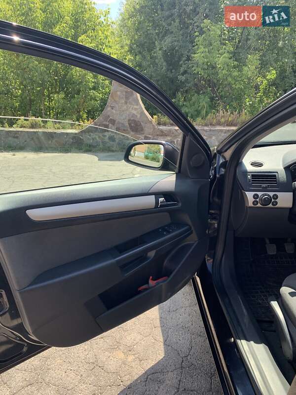 Універсал Opel Astra 2007 в Новоархангельську