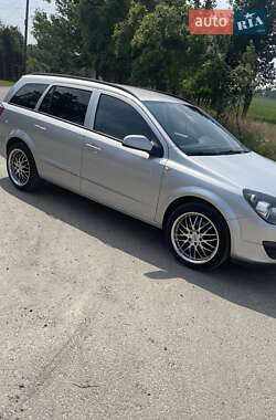 Универсал Opel Astra 2006 в Бучаче