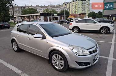 Хэтчбек Opel Astra 2008 в 
