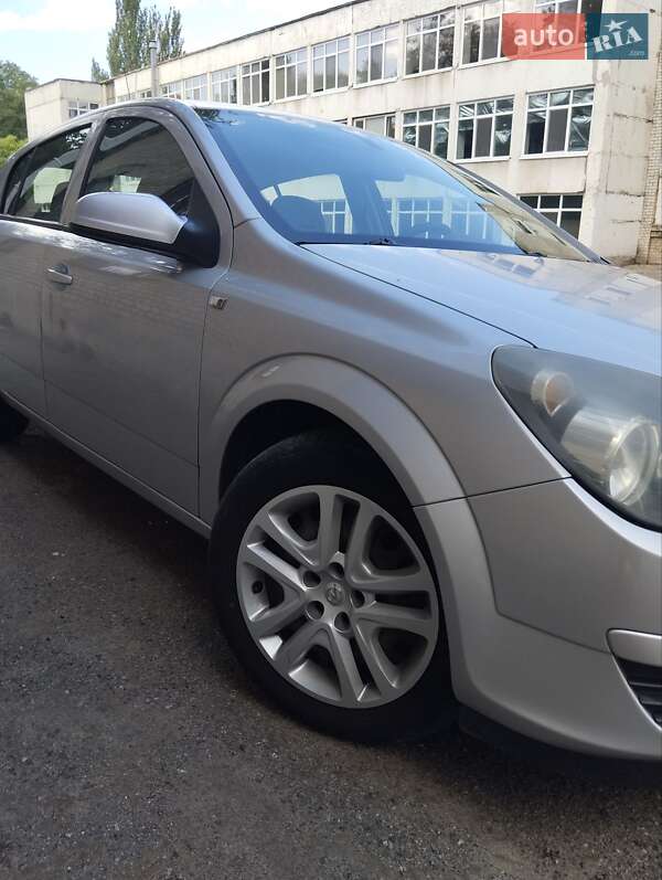 Хетчбек Opel Astra 2005 в Запоріжжі фото 4 Хетчбек Opel Astra 2005 в Запоріжжі