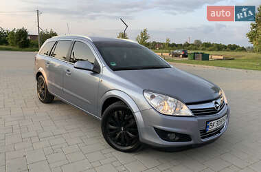 Универсал Opel Astra 2008 в Здолбунове