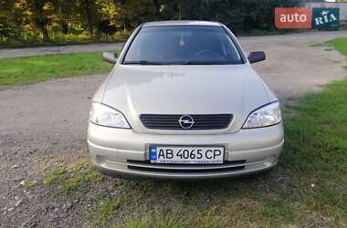 Седан Opel Astra 2008 в Казатине