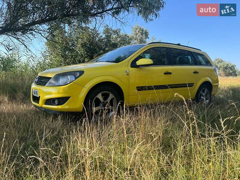 Универсал Opel Astra 2010 в Николаеве