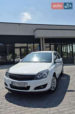 Хетчбек Opel Astra 2012 в Чернівцях