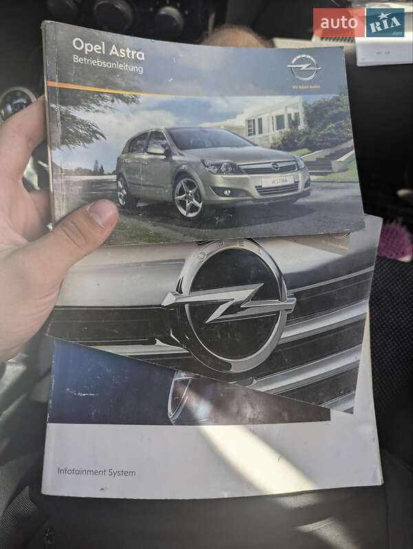 Универсал Opel Astra 2010 в Белой Церкви