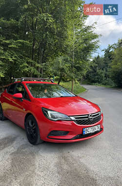 Хетчбек Opel Astra 2016 в Львові
