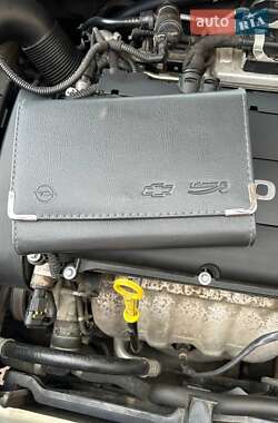 Универсал Opel Astra 2010 в 