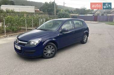 Хетчбек Opel Astra 2006 в Могилів-Подільському
