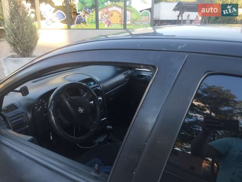 Седан Opel Astra 2006 в Білгороді-Дністровському фото 6 Седан Opel Astra 2006 в Білгороді-Дністровському