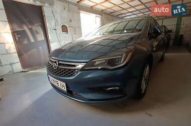 Універсал Opel Astra 2017 в Глевасі