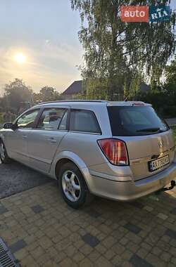 Универсал Opel Astra 2005 в 