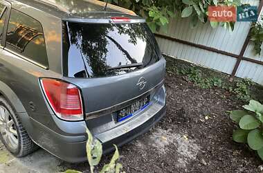 Универсал Opel Astra 2005 в 