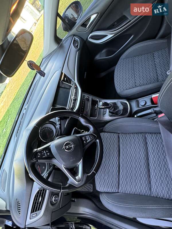 Универсал Opel Astra 2019 в Ивано-Франковске