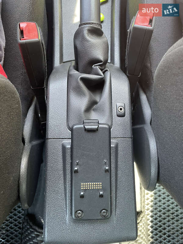 Універсал Opel Astra 2010 в Львові