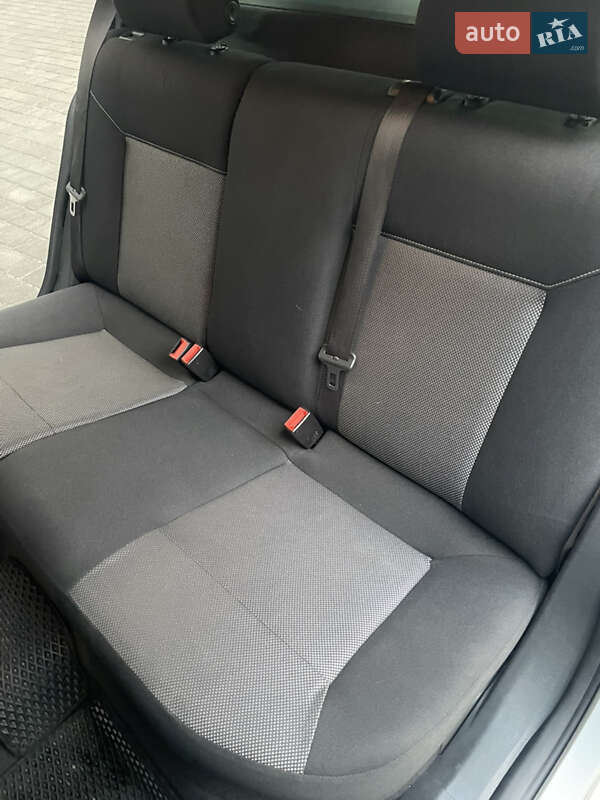 Універсал Opel Astra 2010 в Львові