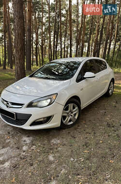 Универсал Opel Astra 2013 в Киеве