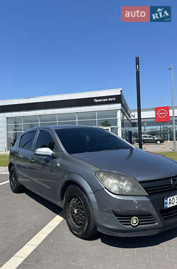 Хетчбек Opel Astra 2004 в Мукачевому