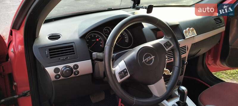 Хэтчбек Opel Astra 2009 в Черкассах фото 3 Хэтчбек Opel Astra 2009 в Черкассах