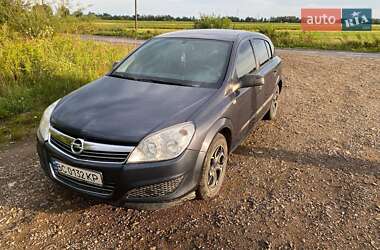 Хэтчбек Opel Astra 2008 в 