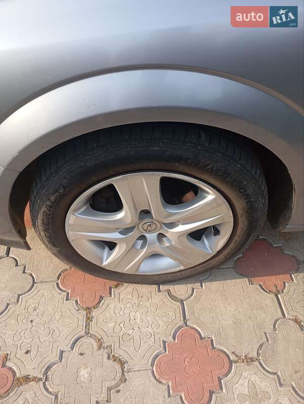 Универсал Opel Astra 2008 в Дубно фото 7 Универсал Opel Astra 2008 в Дубно