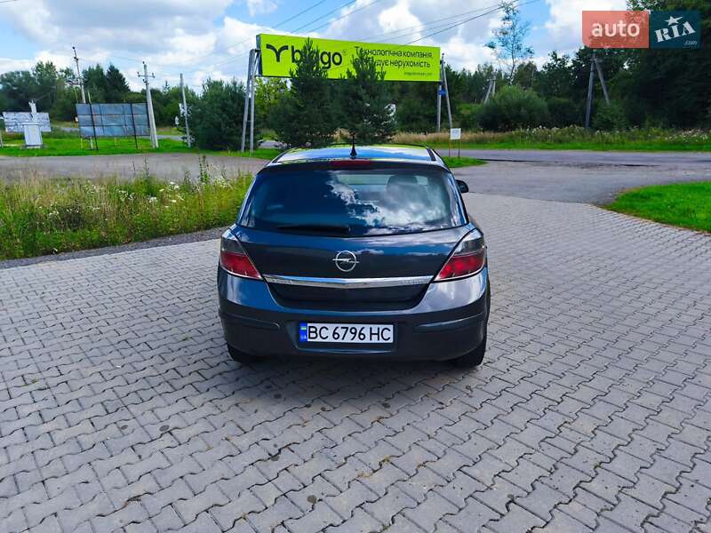 Седан Opel Astra 2011 в Трускавце
