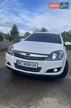 Универсал Opel Astra 2009 в Рудки