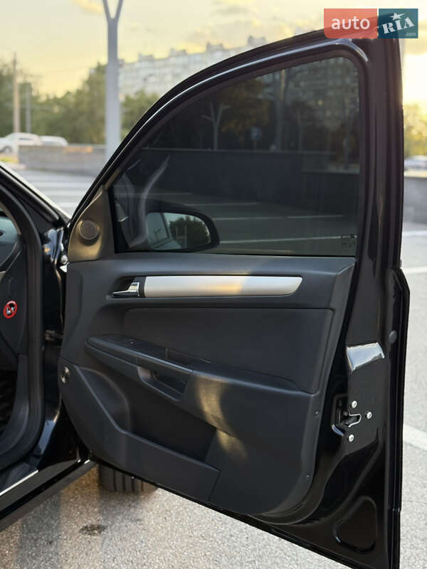 Универсал Opel Astra 2008 в Харькове