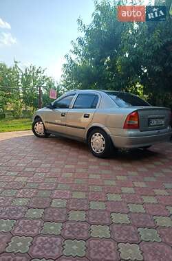 Седан Opel Astra 2007 в 