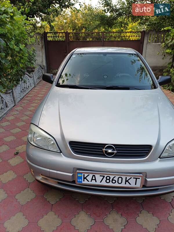 Седан Opel Astra 2007 в 