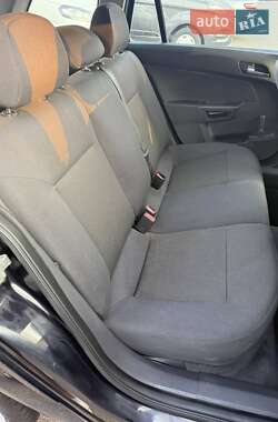 Универсал Opel Astra 2009 в 
